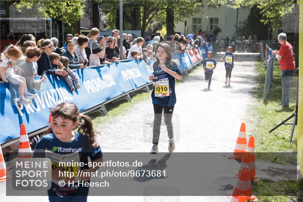09.05.2026 - Störlauf H.Heesch http://msf.ph/oto/9673681 09.05.2026 14:15:41 Ziel 1010, 909, 921 meine-sportfotos.de