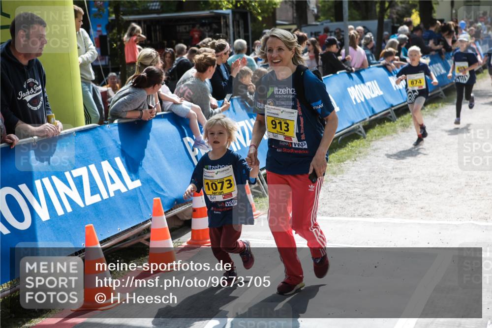 09.05.2026 - Störlauf H.Heesch http://msf.ph/oto/9673705 09.05.2026 14:16:05 Ziel 1073, 874, 913, 2 meine-sportfotos.de