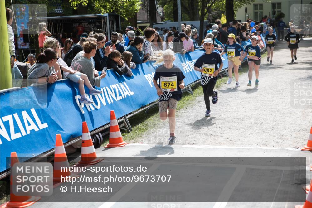 09.05.2026 - Störlauf H.Heesch http://msf.ph/oto/9673707 09.05.2026 14:16:07 Ziel 874, 882, 947, 946, 1060 meine-sportfotos.de