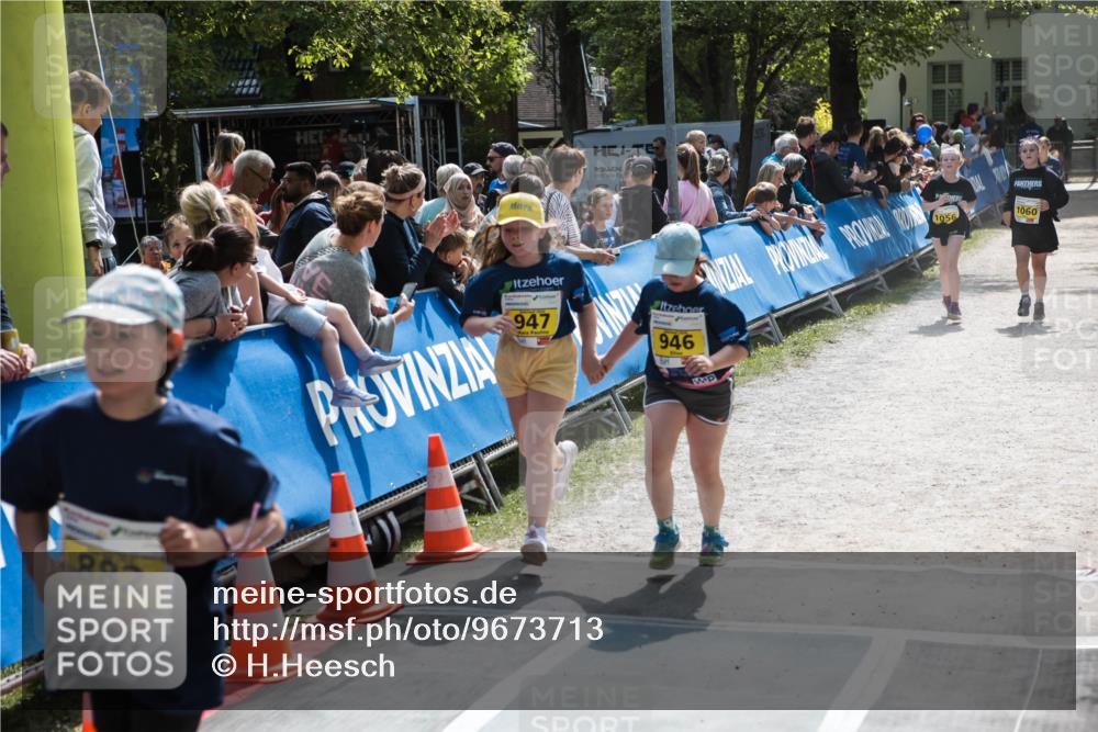 09.05.2026 - Störlauf H.Heesch http://msf.ph/oto/9673713 09.05.2026 14:16:09 Ziel 882, 28, 1056, 1060, 947, 946 meine-sportfotos.de