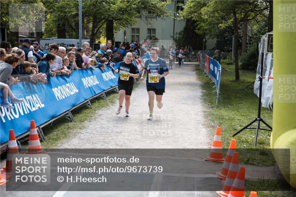 09.05.2026 - Störlauf H.Heesch http://msf.ph/oto/9673739 09.05.2026 14:16:56 Ziel 1049, 1051 meine-sportfotos.de