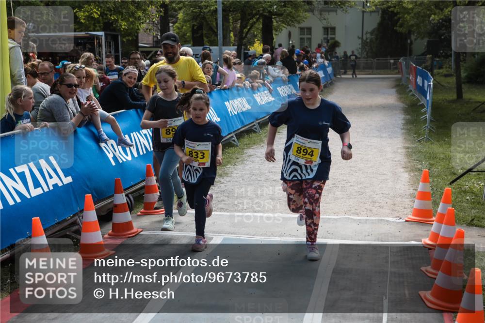 09.05.2026 - Störlauf H.Heesch http://msf.ph/oto/9673785 09.05.2026 14:17:44 Ziel 89, 833, 894, 4 meine-sportfotos.de