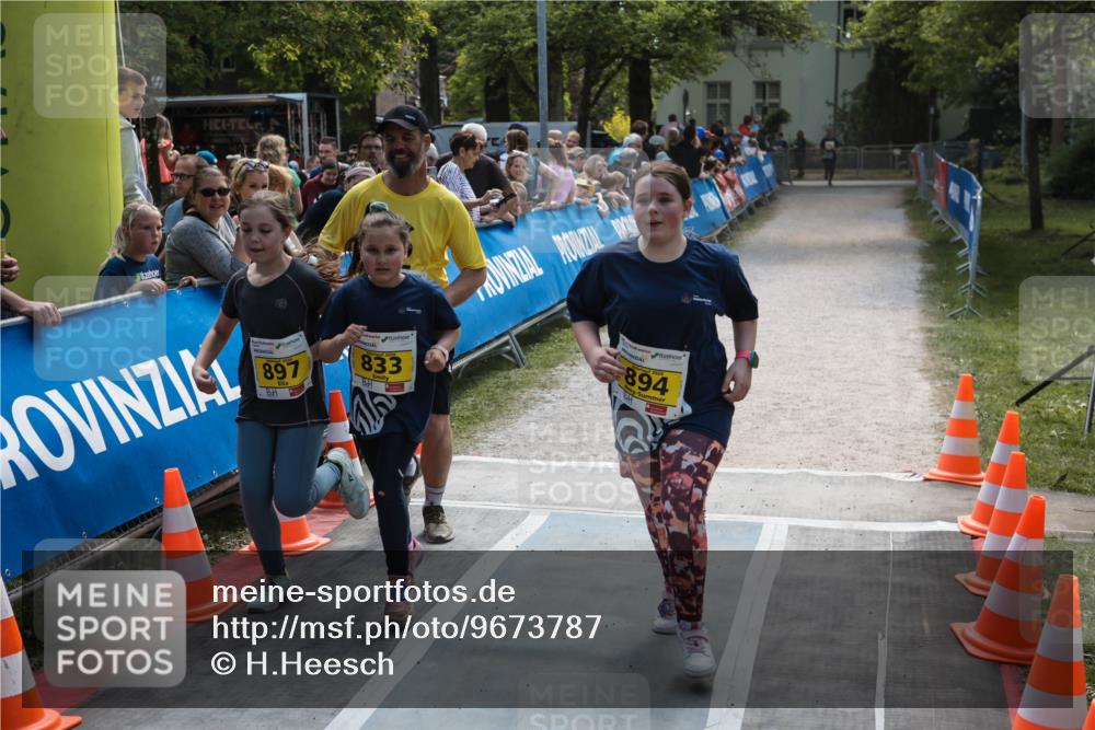 09.05.2026 - Störlauf H.Heesch http://msf.ph/oto/9673787 09.05.2026 14:17:45 Ziel 897, 833, 2026, 894 meine-sportfotos.de