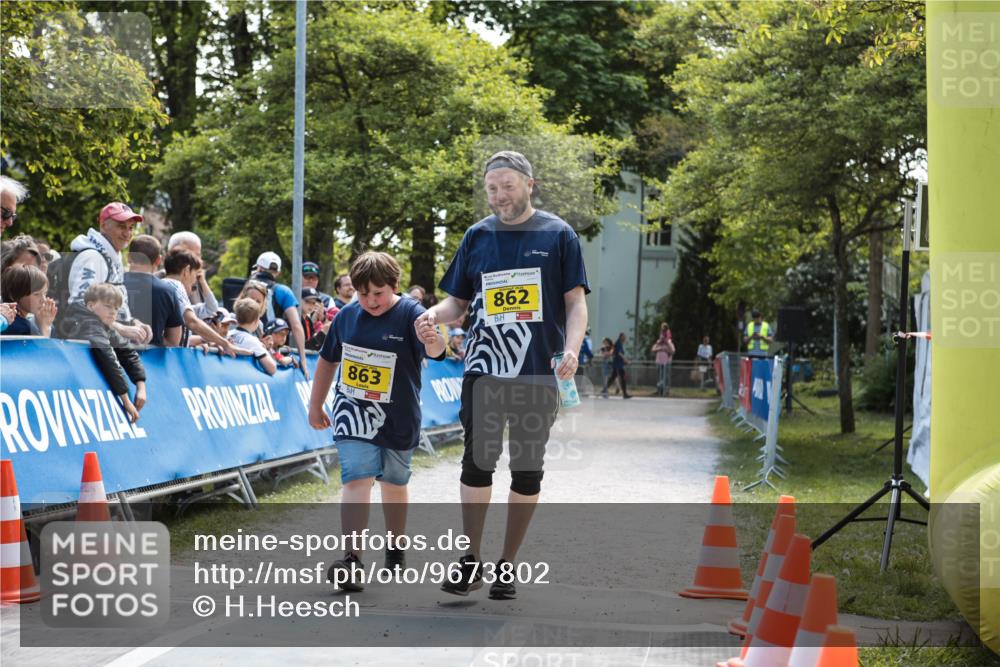 09.05.2026 - Störlauf H.Heesch http://msf.ph/oto/9673802 09.05.2026 14:25:58 Ziel 863, 862 meine-sportfotos.de