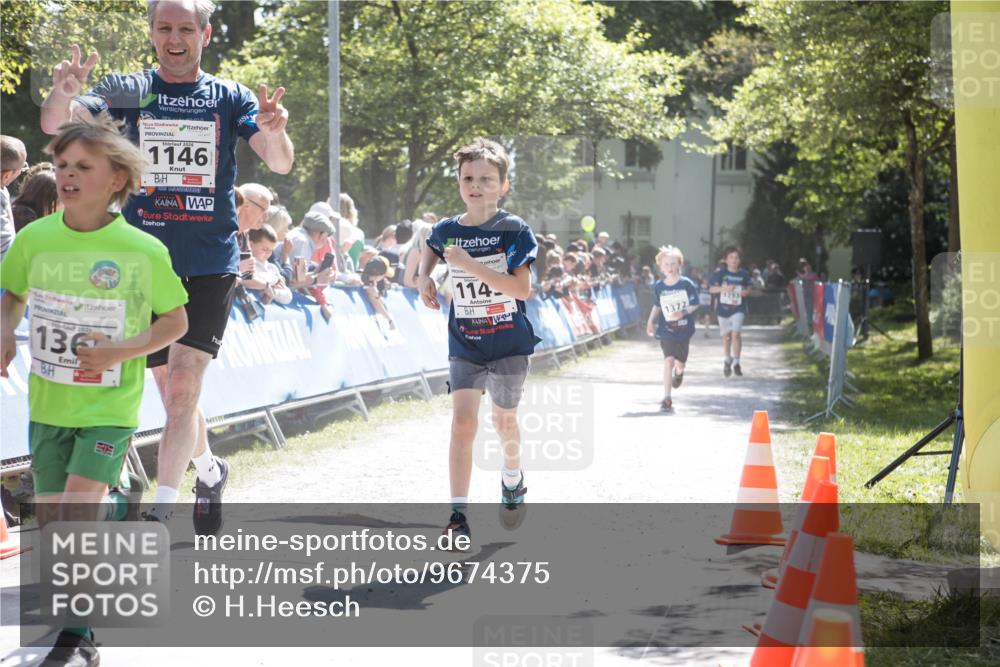 09.05.2026 - Störlauf H.Heesch http://msf.ph/oto/9674375 09.05.2026 14:46:27 Ziel 2025, 136, 2026, 1146, 114, 1372 meine-sportfotos.de