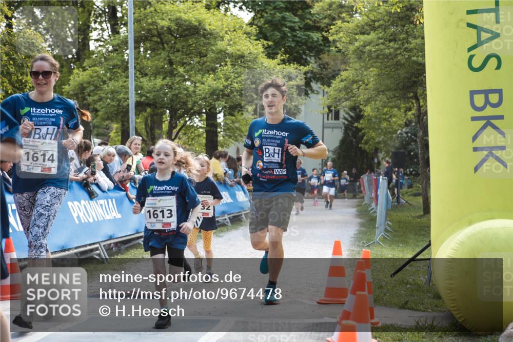 09.05.2026 - Störlauf H.Heesch http://msf.ph/oto/9674478 09.05.2026 14:48:05 Ziel 1614, 1613, 32 meine-sportfotos.de