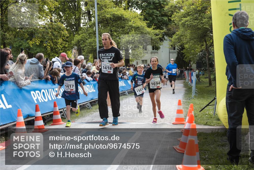 09.05.2026 - Störlauf H.Heesch http://msf.ph/oto/9674575 09.05.2026 14:49:29 Ziel 2025, 1417, 1418, 1343, 1694, 1482 meine-sportfotos.de