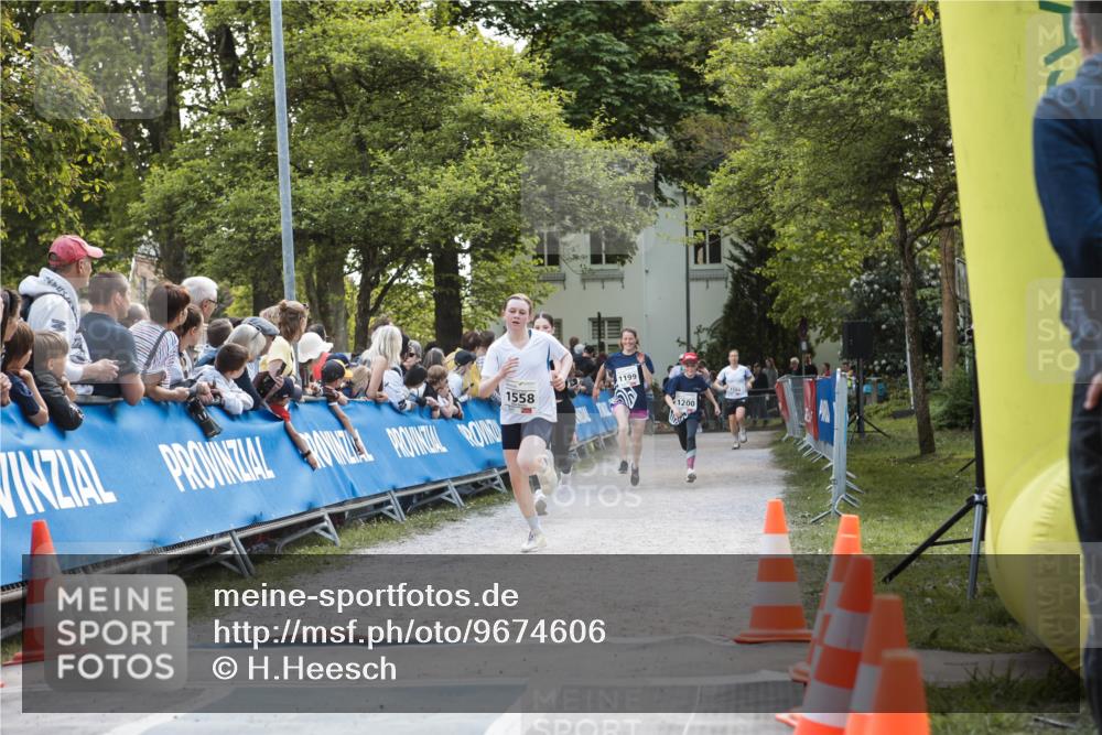 09.05.2026 - Störlauf H.Heesch http://msf.ph/oto/9674606 09.05.2026 14:49:49 Ziel 1558, 1199, 1200 meine-sportfotos.de