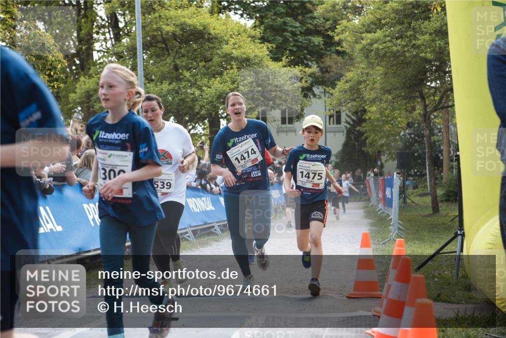 09.05.2026 - Störlauf H.Heesch http://msf.ph/oto/9674661 09.05.2026 14:50:20 Ziel 30, 539, 1474, 1475 meine-sportfotos.de