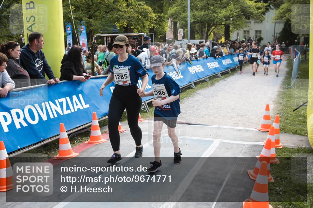 09.05.2026 - Störlauf H.Heesch http://msf.ph/oto/9674771 09.05.2026 14:51:52 Ziel 1285, 1, 3, 1286 meine-sportfotos.de