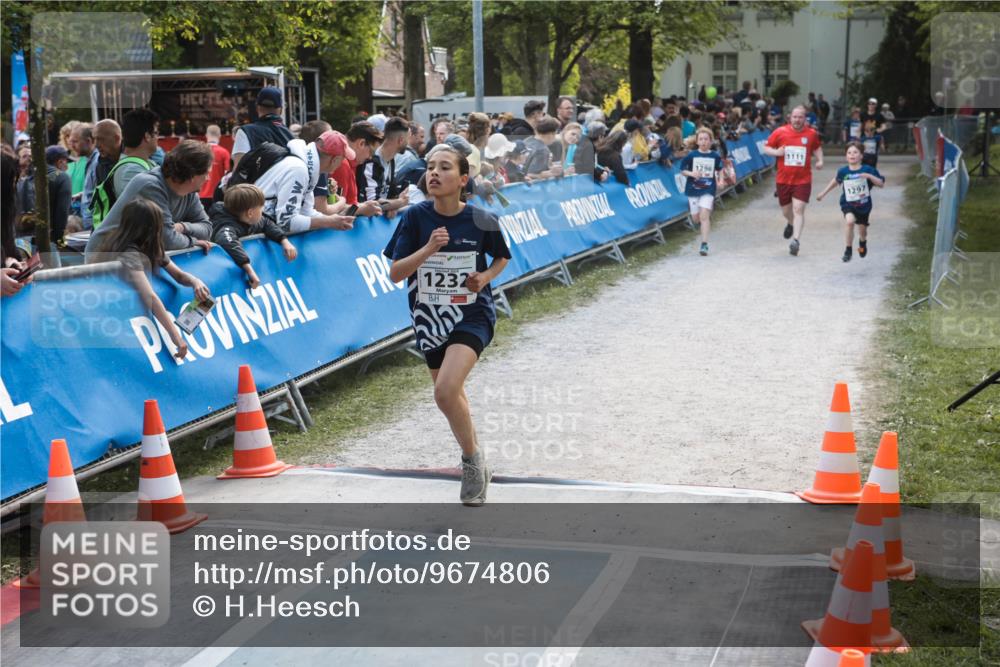 09.05.2026 - Störlauf H.Heesch http://msf.ph/oto/9674806 09.05.2026 14:52:22 Ziel 1232, 1111, 1297 meine-sportfotos.de