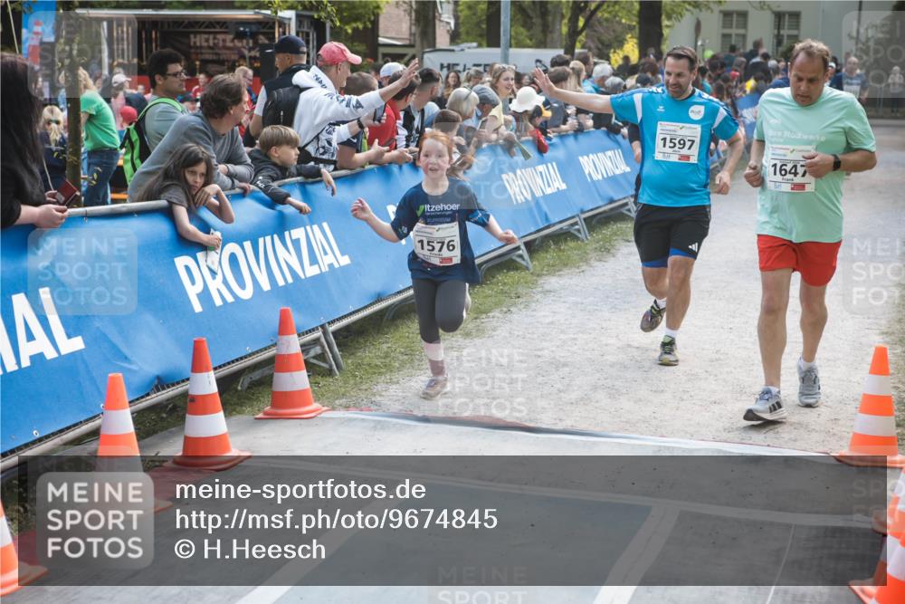 09.05.2026 - Störlauf H.Heesch http://msf.ph/oto/9674845 09.05.2026 14:52:45 Ziel 1597, 1576, 1647 meine-sportfotos.de