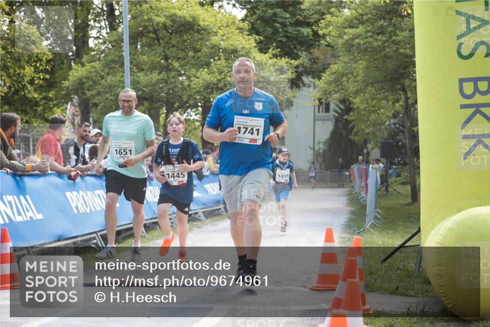 09.05.2026 - Störlauf H.Heesch http://msf.ph/oto/9674961 09.05.2026 14:55:22 Ziel 1651, 1741, 1445, 1459 meine-sportfotos.de