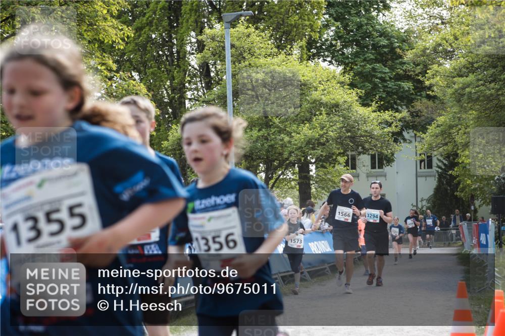 09.05.2026 - Störlauf H.Heesch http://msf.ph/oto/9675011 09.05.2026 14:56:27 Ziel 1355, 1356, 1573, 1566, 3294 meine-sportfotos.de