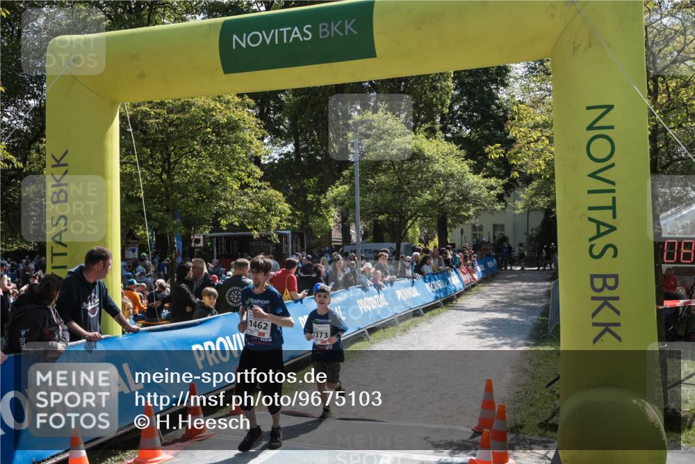 09.05.2026 - Störlauf H.Heesch http://msf.ph/oto/9675103 09.05.2026 15:00:07 Ziel 1462, 1373, 08 meine-sportfotos.de