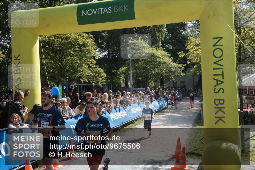 09.05.2026 - Störlauf H.Heesch http://msf.ph/oto/9675506 09.05.2026 15:27:14 Ziel 1897, 417, 2362, 89 meine-sportfotos.de