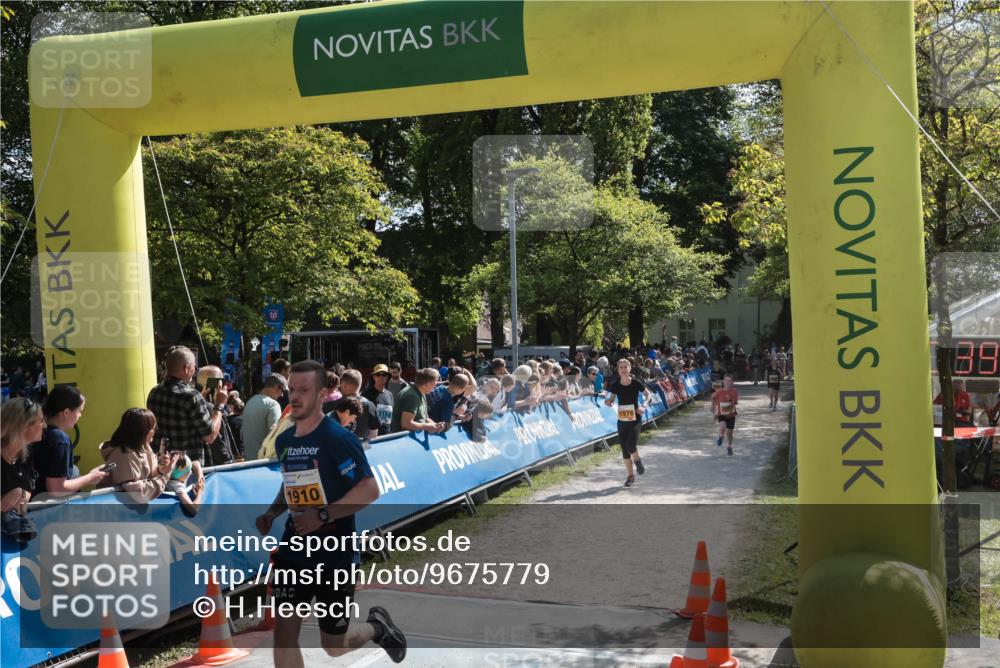 09.05.2026 - Störlauf H.Heesch http://msf.ph/oto/9675779 09.05.2026 15:30:39 Ziel 1910, 1978 meine-sportfotos.de