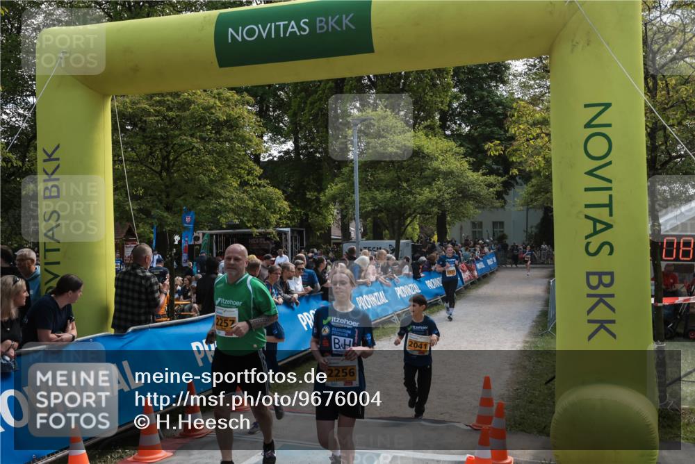 09.05.2026 - Störlauf H.Heesch http://msf.ph/oto/9676004 09.05.2026 15:35:07 Ziel 225, 2256, 2041, 08 meine-sportfotos.de