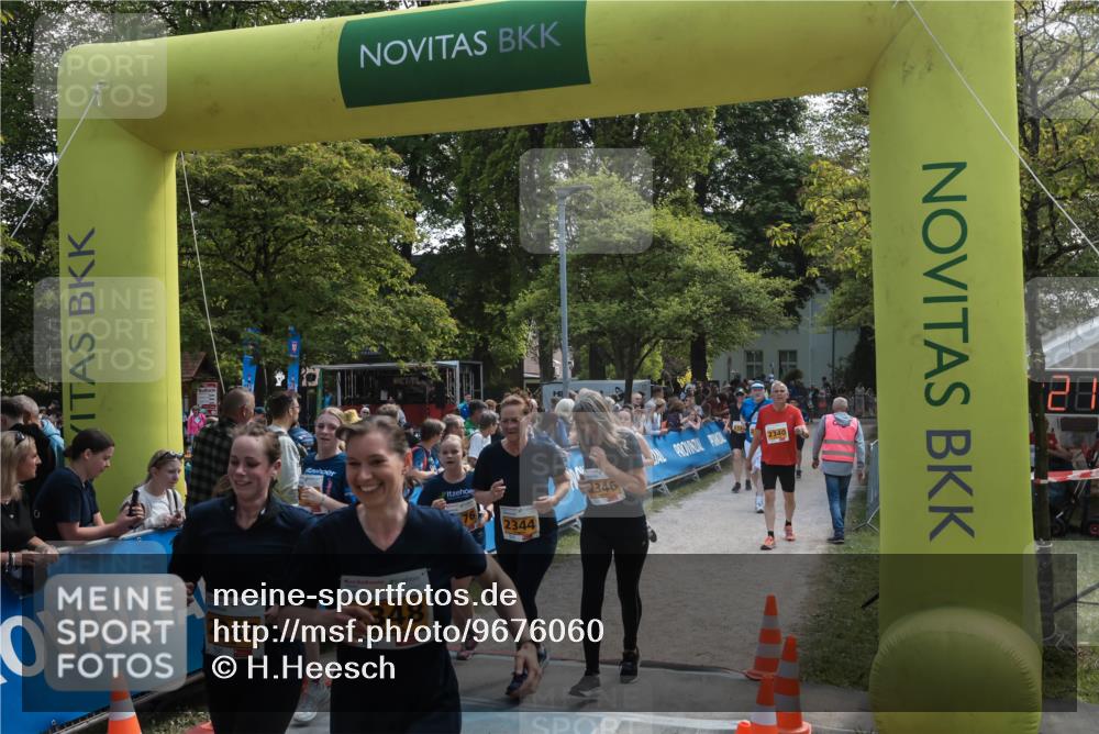 09.05.2026 - Störlauf H.Heesch http://msf.ph/oto/9676060 09.05.2026 15:37:20 Ziel 2347, 2344, 2346 meine-sportfotos.de