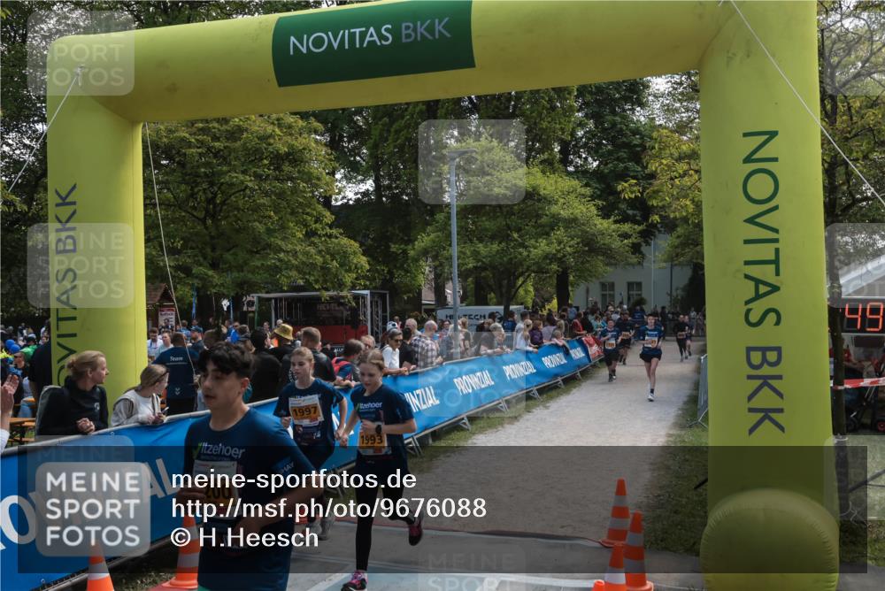 09.05.2026 - Störlauf H.Heesch http://msf.ph/oto/9676088 09.05.2026 15:38:49 Ziel 200, 1997, 1993, 99 meine-sportfotos.de