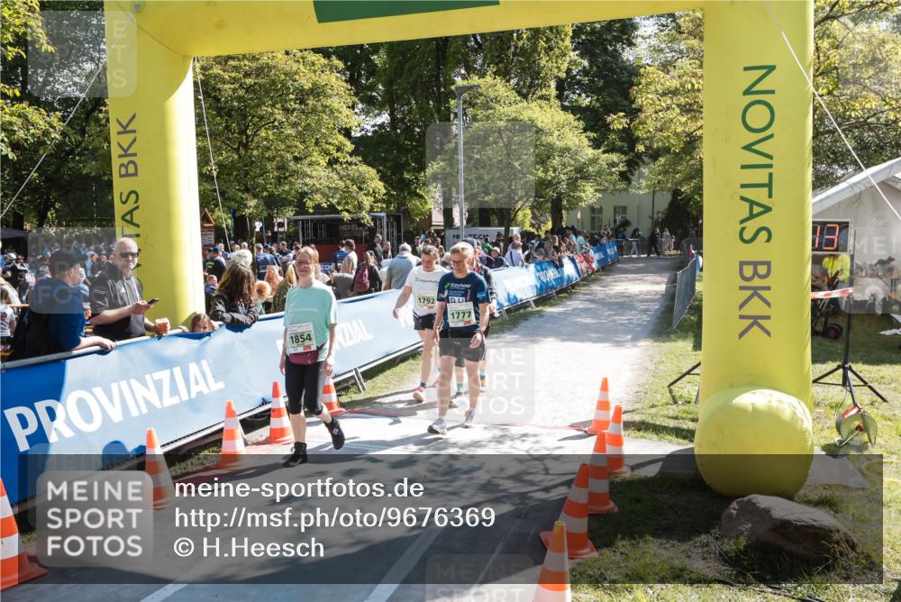 09.05.2026 - Störlauf H.Heesch http://msf.ph/oto/9676369 09.05.2026 16:05:16 Ziel 1854, 1792, 1777 meine-sportfotos.de