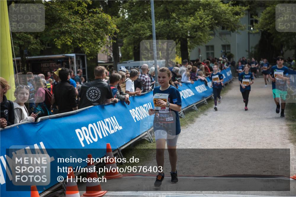 09.05.2026 - Störlauf H.Heesch http://msf.ph/oto/9676403 09.05.2026 15:38:45 Ziel 1997, 1993 meine-sportfotos.de
