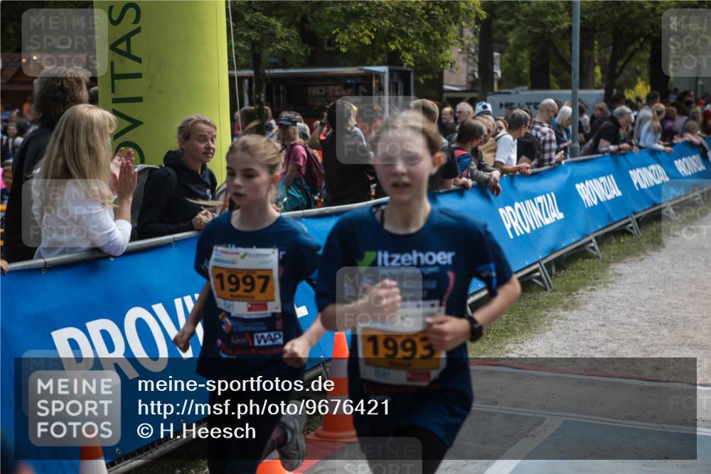 09.05.2026 - Störlauf H.Heesch http://msf.ph/oto/9676421 09.05.2026 15:38:49 Ziel 1997, 1993 meine-sportfotos.de