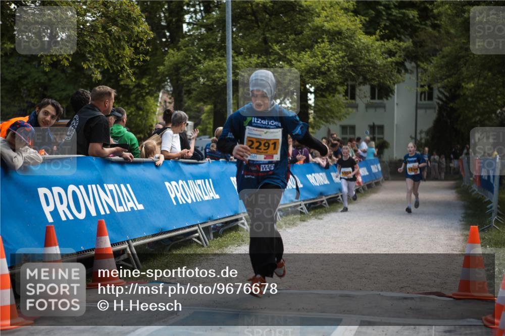 09.05.2026 - Störlauf H.Heesch http://msf.ph/oto/9676678 09.05.2026 15:44:29 Ziel 2291, 1909, 1894 meine-sportfotos.de