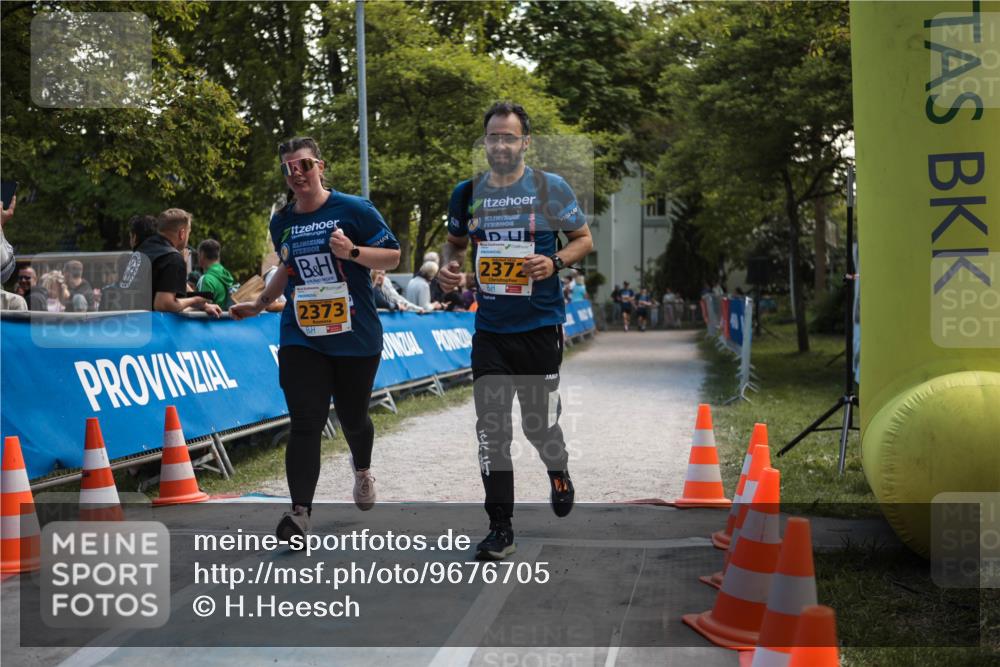 09.05.2026 - Störlauf H.Heesch http://msf.ph/oto/9676705 09.05.2026 15:44:50 Ziel 2372, 2373 meine-sportfotos.de