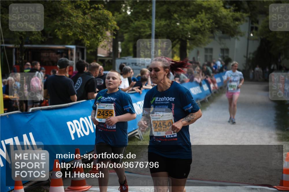 09.05.2026 - Störlauf H.Heesch http://msf.ph/oto/9676796 09.05.2026 15:47:02 Ziel 2455, 2026, 2454 meine-sportfotos.de