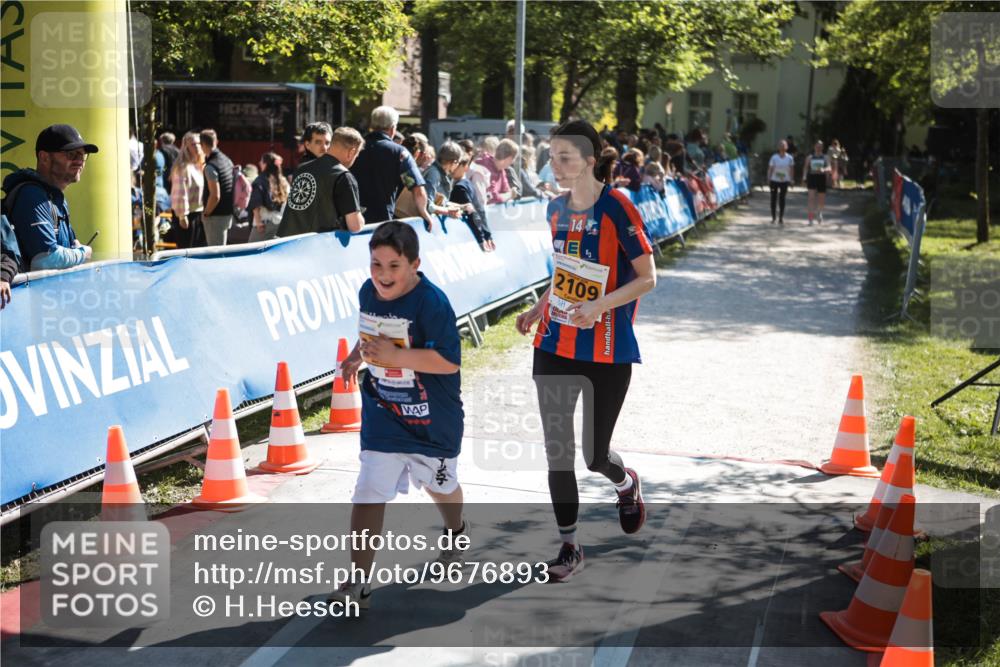 09.05.2026 - Störlauf H.Heesch http://msf.ph/oto/9676893 09.05.2026 15:50:54 Ziel 307, 144, 2109 meine-sportfotos.de
