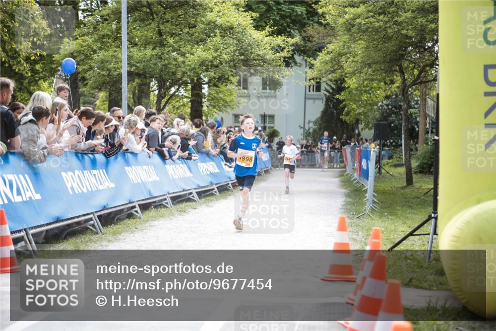 09.05.2026 - Störlauf H.Heesch http://msf.ph/oto/9677454 09.05.2026 15:21:28 Ziel 1998, 244 meine-sportfotos.de