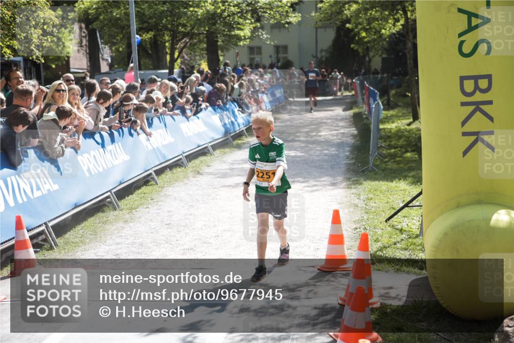 09.05.2026 - Störlauf H.Heesch http://msf.ph/oto/9677945 09.05.2026 15:26:04 Ziel 225 meine-sportfotos.de