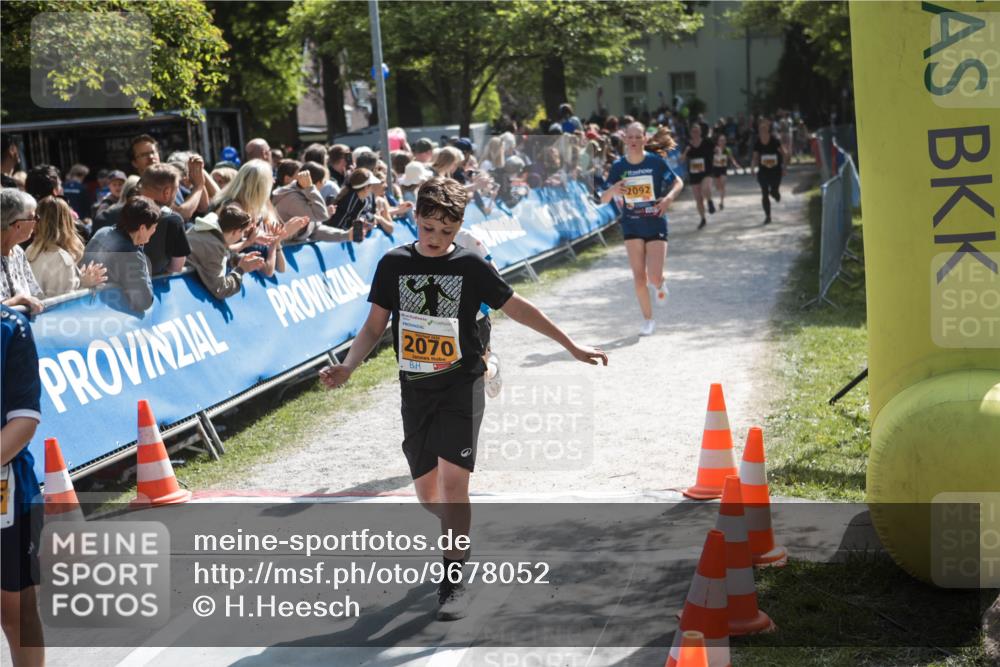 09.05.2026 - Störlauf H.Heesch http://msf.ph/oto/9678052 09.05.2026 15:26:45 Ziel 2092, 2070 meine-sportfotos.de