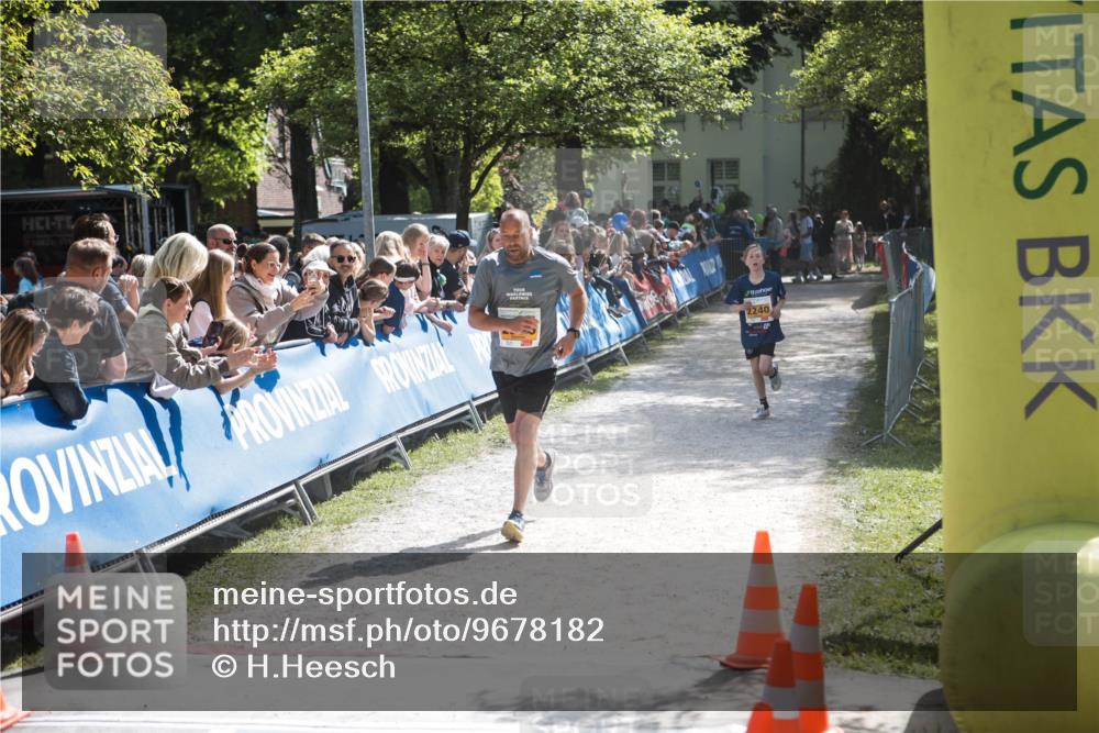 09.05.2026 - Störlauf H.Heesch http://msf.ph/oto/9678182 09.05.2026 15:27:31 Ziel 04821, 951, 2240 meine-sportfotos.de