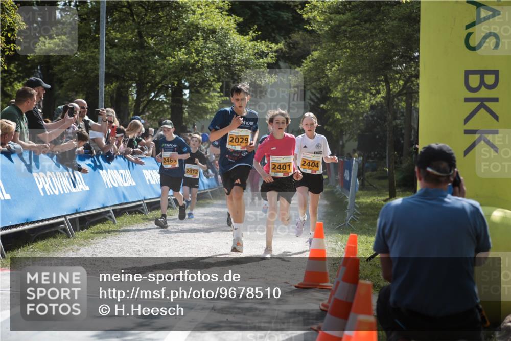 09.05.2026 - Störlauf H.Heesch http://msf.ph/oto/9678510 09.05.2026 15:29:34 Ziel 2465, 2412, 9, 2029, 2401, 2404 meine-sportfotos.de