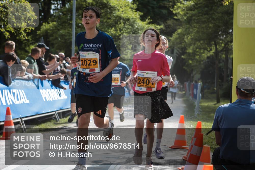 09.05.2026 - Störlauf H.Heesch http://msf.ph/oto/9678514 09.05.2026 15:29:35 Ziel 2026, 2029, 464, 240 meine-sportfotos.de
