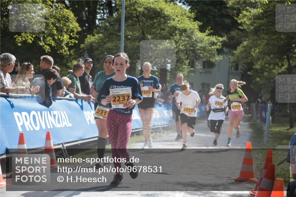 09.05.2026 - Störlauf H.Heesch http://msf.ph/oto/9678531 09.05.2026 15:29:39 Ziel 231, 2237, 1886, 2037, 2339, 2253 meine-sportfotos.de