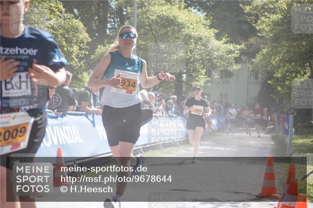 09.05.2026 - Störlauf H.Heesch http://msf.ph/oto/9678644 09.05.2026 15:30:18 Ziel 2009, 934, 1980 meine-sportfotos.de