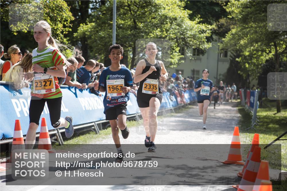 09.05.2026 - Störlauf H.Heesch http://msf.ph/oto/9678759 09.05.2026 15:30:47 Ziel 2327, 1963, 2335, 3549 meine-sportfotos.de