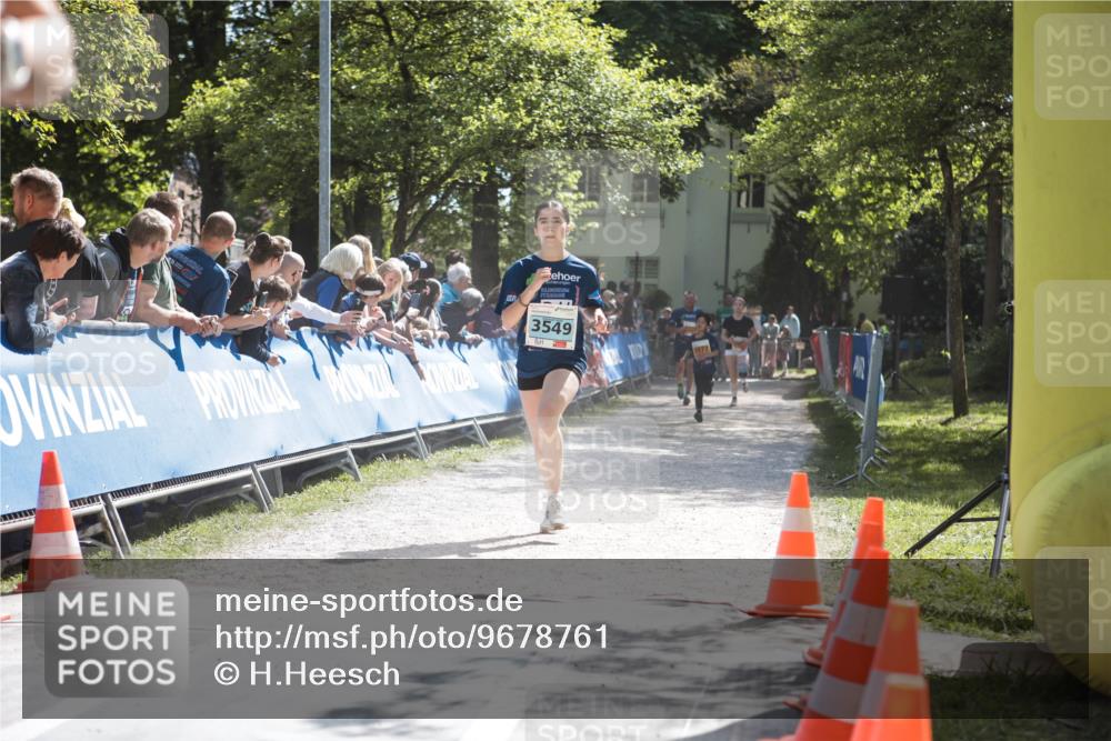 09.05.2026 - Störlauf H.Heesch http://msf.ph/oto/9678761 09.05.2026 15:30:48 Ziel 3549, 1977 meine-sportfotos.de