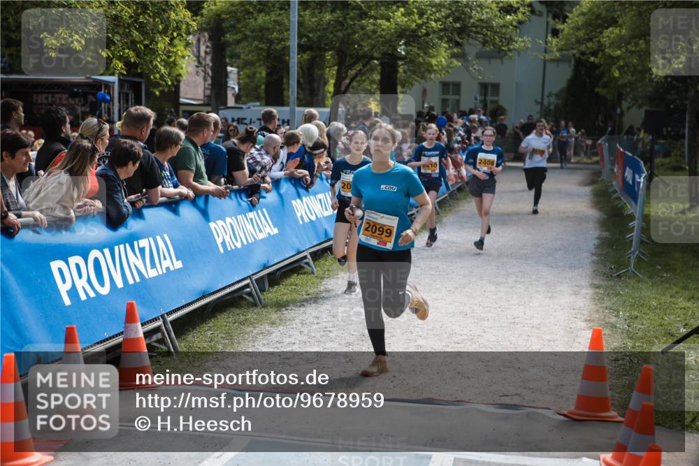09.05.2026 - Störlauf H.Heesch http://msf.ph/oto/9678959 09.05.2026 15:32:40 Ziel 20, 2099, 2408, 410 meine-sportfotos.de