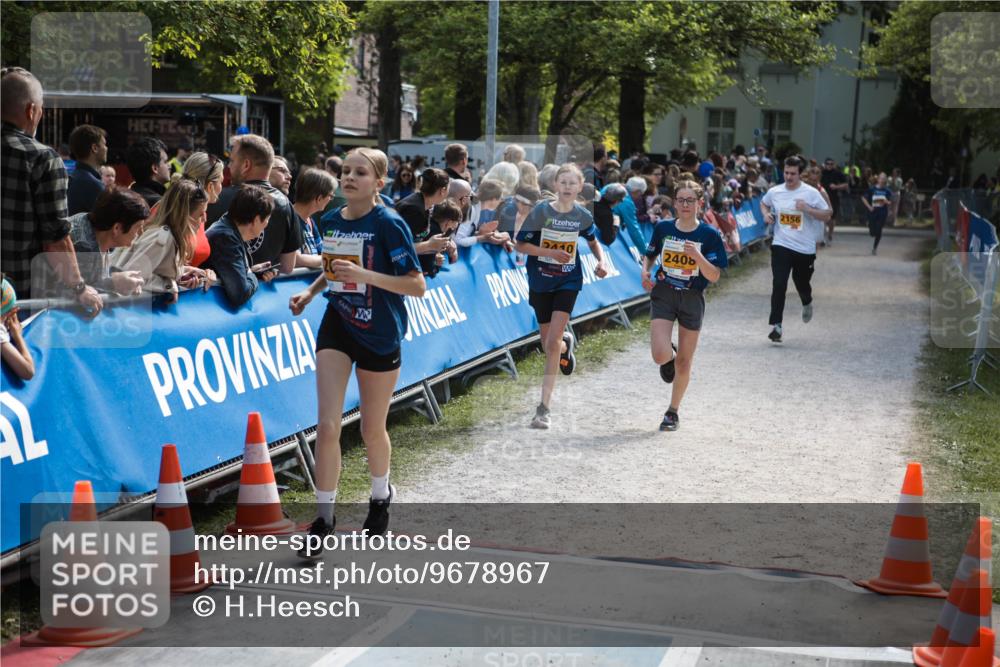 09.05.2026 - Störlauf H.Heesch http://msf.ph/oto/9678967 09.05.2026 15:32:42 Ziel 5140, 2408, 2156 meine-sportfotos.de