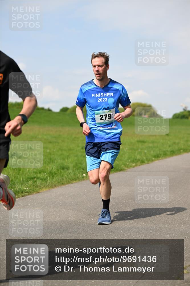10.05.2026 - 8. Wedeler Halbmarathon Dr. Thomas Lammeyer http://msf.ph/oto/9691436 10.05.2026 11:13:12 Laufen 2023, 279 meine-sportfotos.de