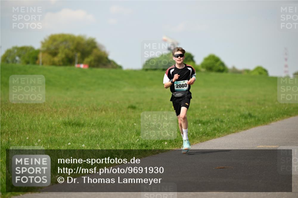10.05.2026 - 8. Wedeler Halbmarathon Dr. Thomas Lammeyer http://msf.ph/oto/9691930 10.05.2026 11:14:39 Laufen 2080 meine-sportfotos.de
