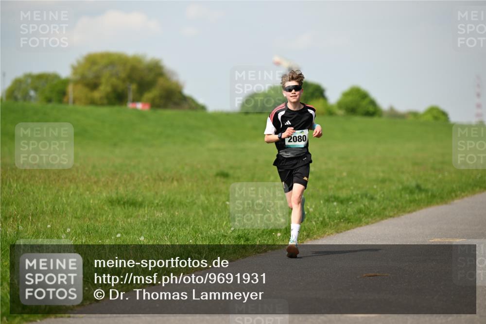 10.05.2026 - 8. Wedeler Halbmarathon Dr. Thomas Lammeyer http://msf.ph/oto/9691931 10.05.2026 11:14:39 Laufen 2080 meine-sportfotos.de
