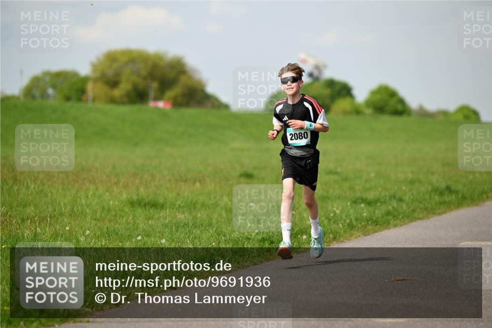 10.05.2026 - 8. Wedeler Halbmarathon Dr. Thomas Lammeyer http://msf.ph/oto/9691936 10.05.2026 11:14:39 Laufen 2080 meine-sportfotos.de