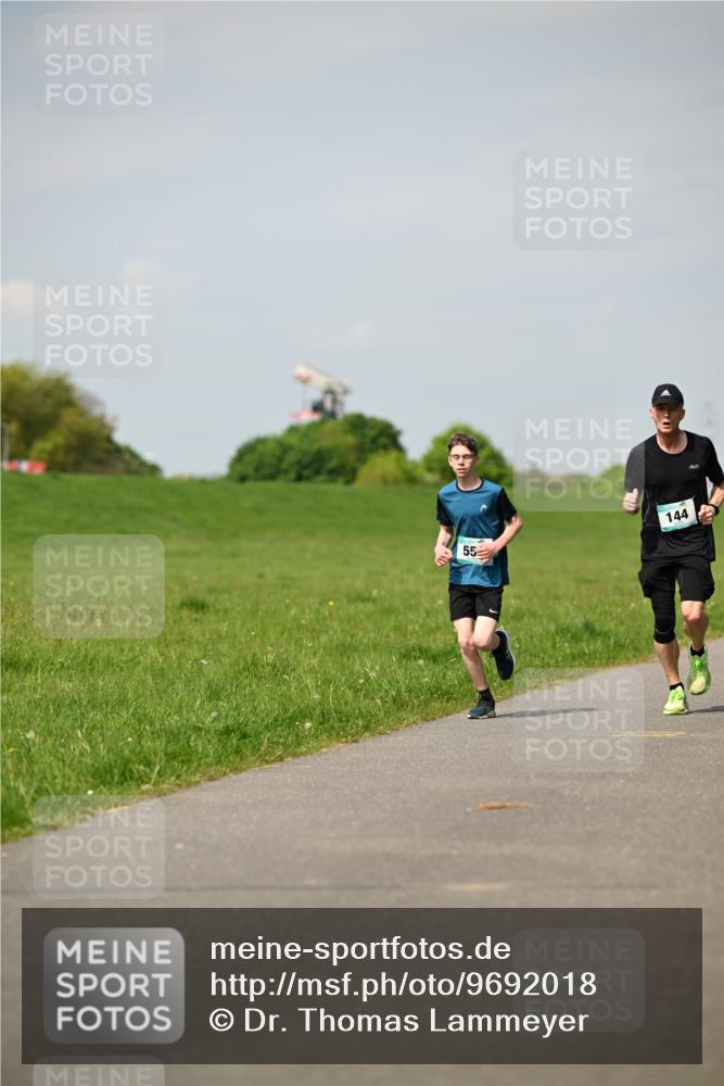 10.05.2026 - 8. Wedeler Halbmarathon Dr. Thomas Lammeyer http://msf.ph/oto/9692018 10.05.2026 11:14:52 Laufen 144 meine-sportfotos.de
