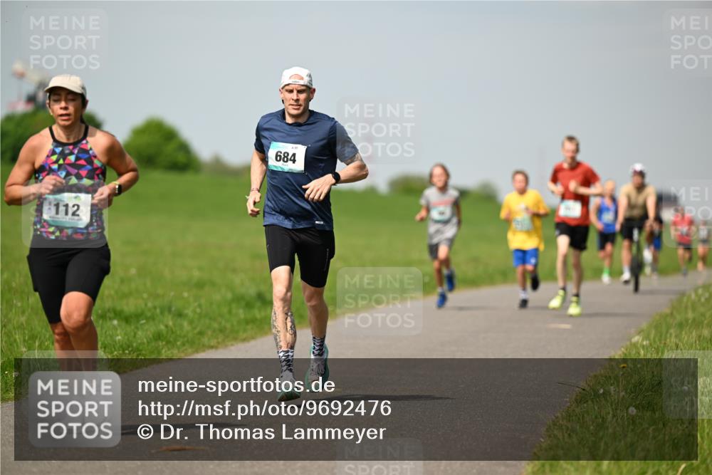 10.05.2026 - 8. Wedeler Halbmarathon Dr. Thomas Lammeyer http://msf.ph/oto/9692476 10.05.2026 11:15:51 Laufen 112, 684 meine-sportfotos.de