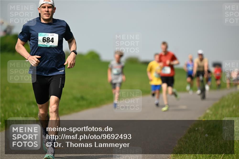 10.05.2026 - 8. Wedeler Halbmarathon Dr. Thomas Lammeyer http://msf.ph/oto/9692493 10.05.2026 11:15:52 Laufen 684 meine-sportfotos.de